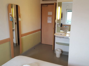 ibis budget Leeds Centre Crown Point Road