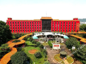 Lake View Garden Hotel