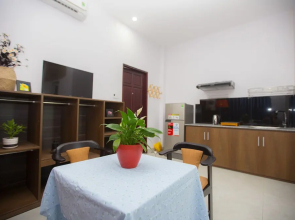 Madam Lee Apartment