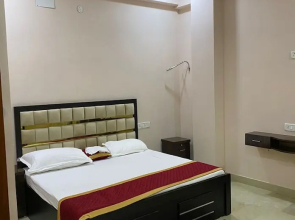Shri Ram Paying Guest House