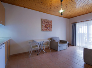 Villa Moonflower Apart Hotel