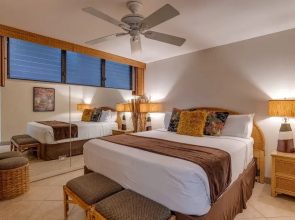 Papakea #g106 2 Bedroom Condo by RedAwning