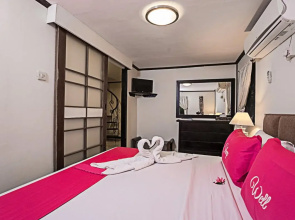 Royal Caravan Hotel Trawas