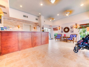 Skipjack Resort & Marina