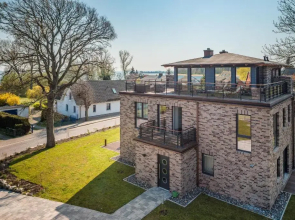 Villa Lotsenhäuser Rügen - Luxus Ferienhaus - 3 Schlafzimmer - Sauna - Dachterrasse mit Boddenblick