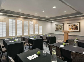 Hilton Checkers Los Angeles