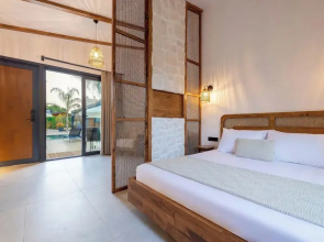 Rota Kilidonia Karaöz Suites&Villas