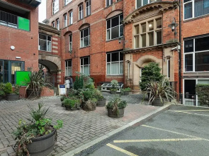 Sparkling Clean 2BR City Centre Apartment