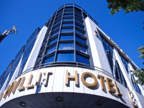 Hyllit Hotel