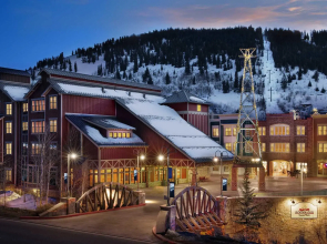 Marriott's Summit Watch