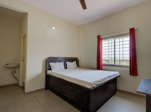 SPOT ON 63858 Jay Gurudev Homestay