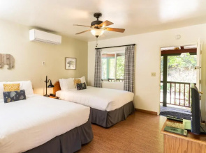Buckeye Tree Lodge
