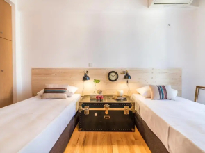 3 Bedroom apt in Athens With Acropolis View