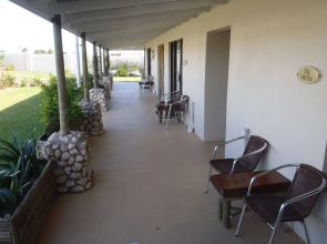 The Wacky Bush Lodge