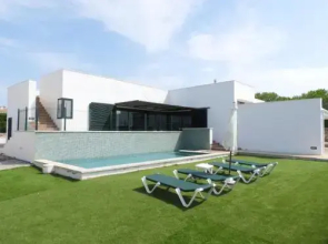 Villa MARI CARMEN