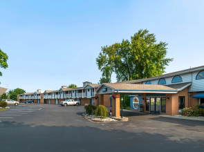 Best Western River Terrace