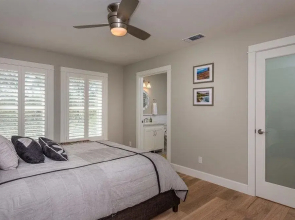 Greenwood 4 Br home by RedAwning