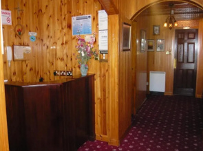 Ard Einne House