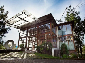 Vila Air Natural Resort