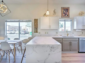 55+ Community w/ Pool & Spa: Green Valley Retreat!