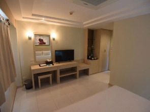 PP Charlie Beach Resort