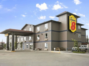 Super 8 Whitecourt