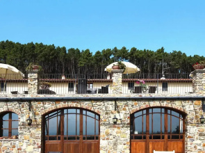 Estate in Monte Serra With Panoramic Views