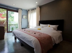 Varee Manust Resort