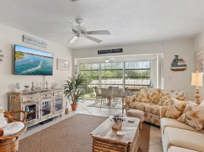 Serenity On Sutton 2 Bedroom Townhouse by RedAwning