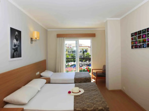 Sun City Apartments & Hotel