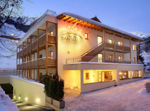 Banyan Hotel