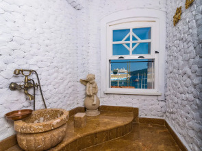 8 Oda Boutique Homes