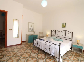 Isabel's House in Otranto 10 Seats