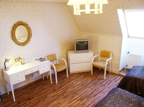 Отель Olevi Residents