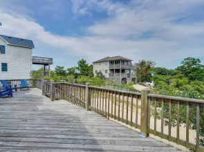Sunny Corolla Home: Walk to Beach!