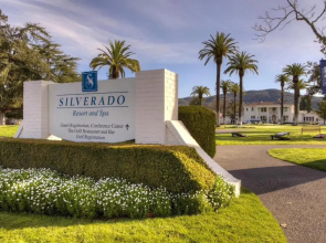 40% OFF Spectacular 1BD Suite inside Silverado