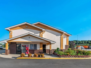Super 8 by Wyndham Franklin