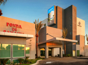 Hotel Mirra San Luis