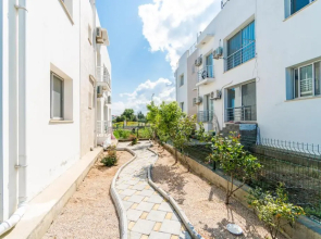 Beautiful & Quiet Two-Bedroom Apartment with Private Garden Lukomorye C1