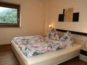 Cosy apartment in the middle of the largest wildlife park in South Tyrol