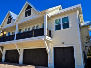 MARVELous Getaway 3 Bedroom Condo By Coastal Dreamin