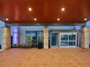 Holiday Inn Express & Suites Plano East - Richardson by IHG
