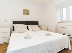 Awesome Home in Cilipi With 4 Bedrooms, Wifi and Outdoor Swimming Pool