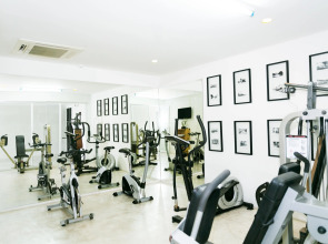 Sugar Palm Grand Hillside