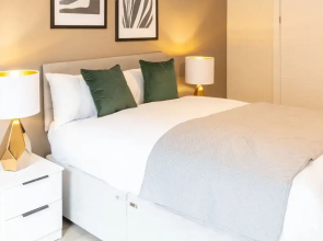 Host Stay Richmond Place 002