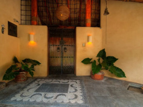 Tentaciones Hotel & Lounge Pool - Adults Only