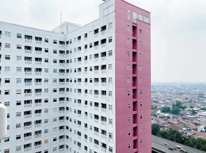 Comfort Designed 2Br Green Pramuka City Apartment