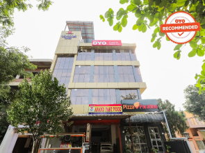 OYO Collection O 77747 Saket Inn