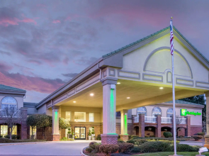 Holiday Inn Auburn by IHG