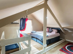 Mulgrave Road Apartment
